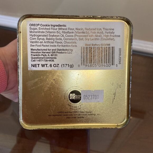 Oreo Cookie Santa Claus Milk Carton Christmas Collector Tin - 2005 - Picture 4 of 7